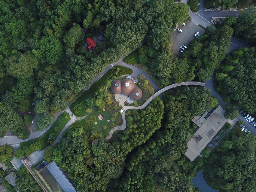 PokoPoko Clubhouse at Risonare Hotel in Japan by Klein Dytham architecture