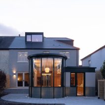 Curved glass extension