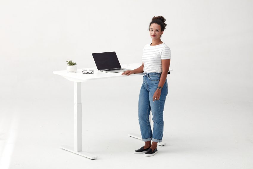 SmartDesk 2 in white