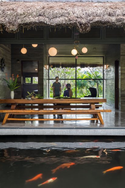 A concrete-walled living room