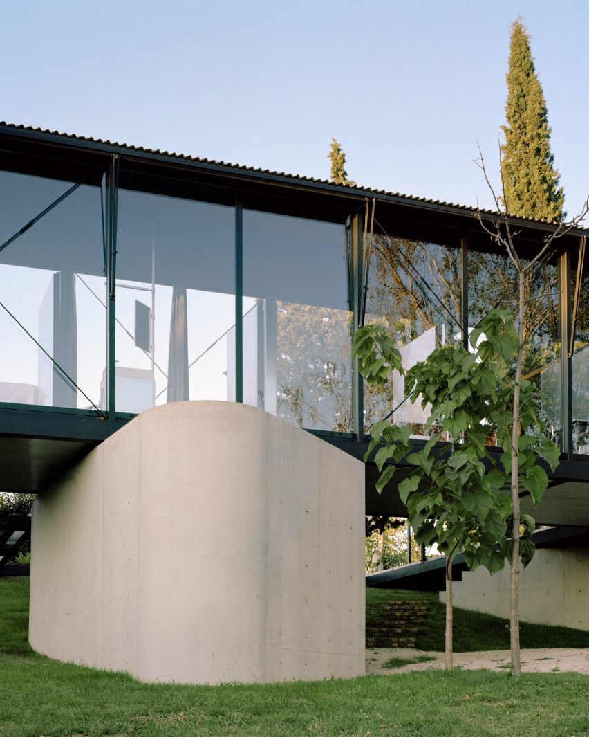 The exterior of Avala House by TEN