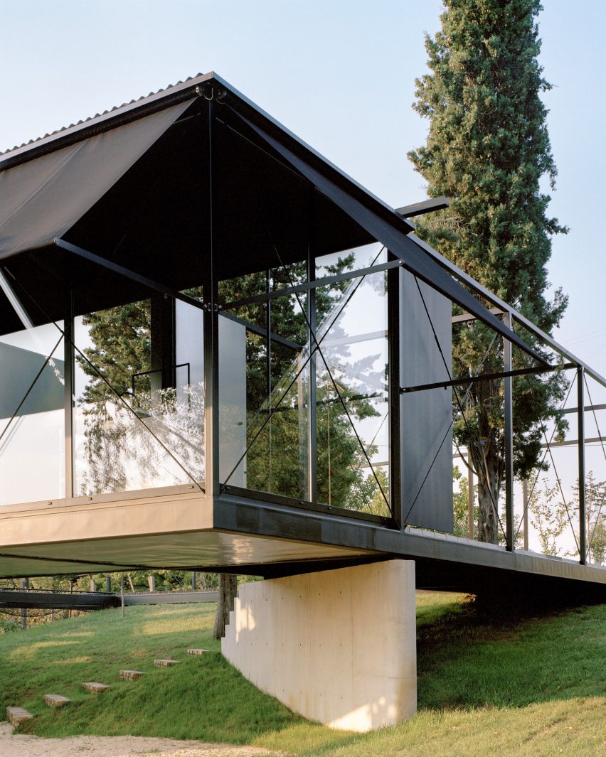 The exterior of Avala House by TEN