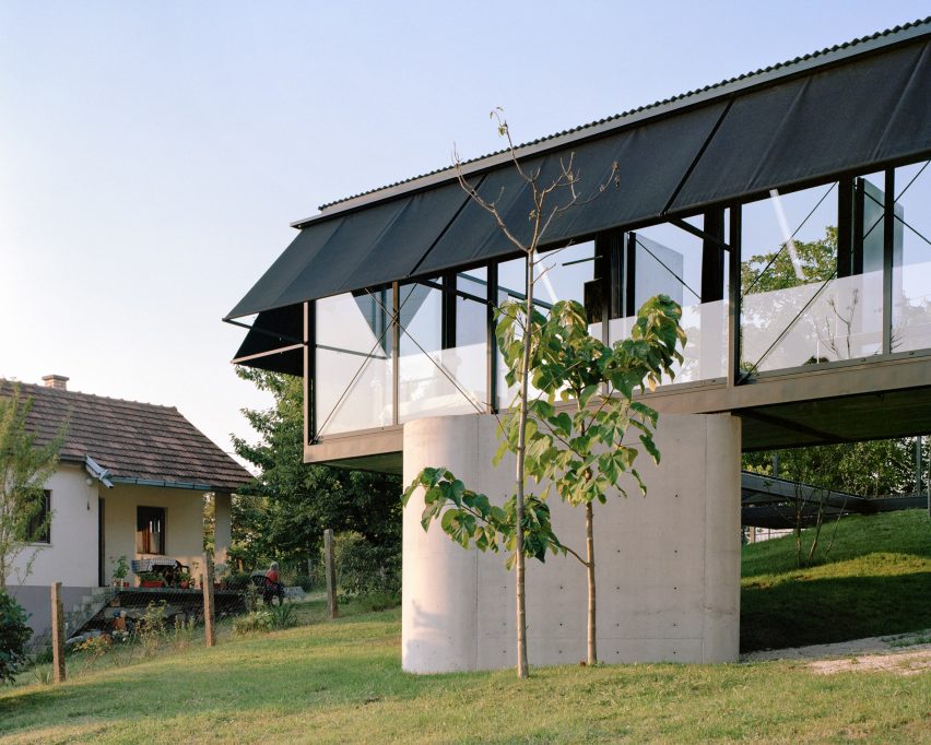 A house made from steel, glass and concrete