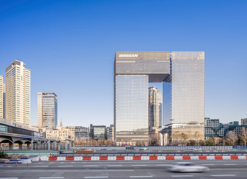 Bundang Doosan Tower by KPF in Seoul