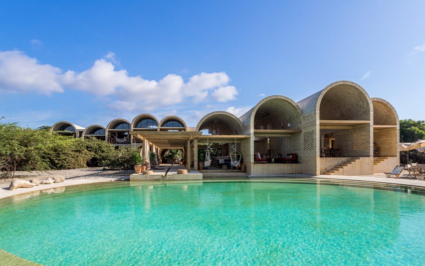 Alberto Kalach has designed a vaulted brick hotel in Oaxaca