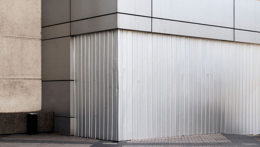 Cristobal Palma documents streets of Santiago during protests