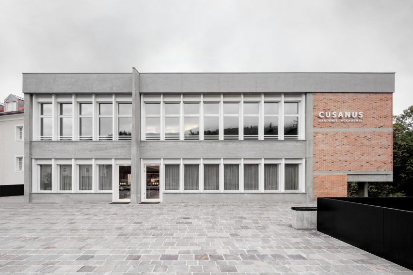 Cusanus Academy renovation by MoDus Architects