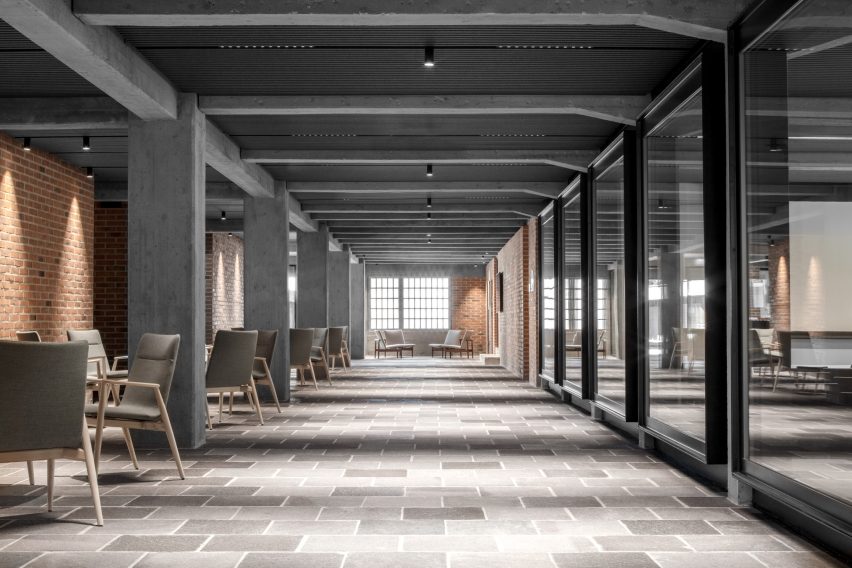 Cusanus Academy renovation by MoDus Architects