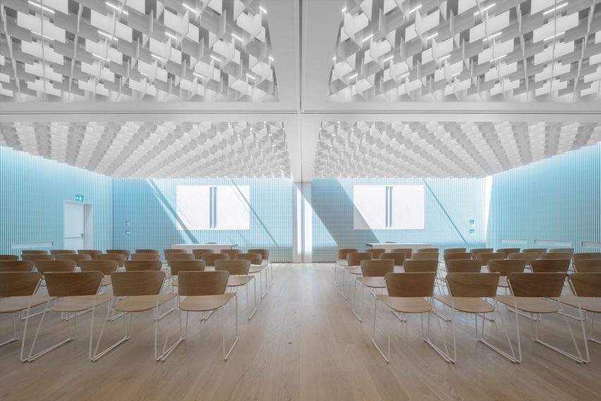 Cusanus Academy renovation by MoDus Architects