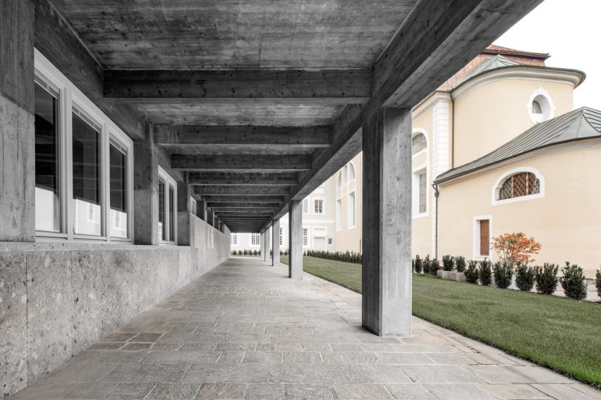Cusanus Academy renovation by MoDus Architects