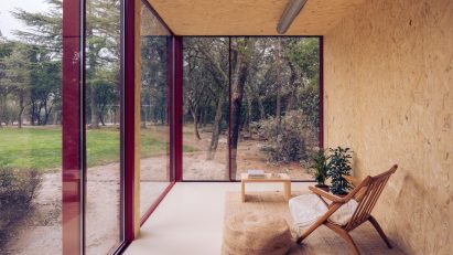 Tini home-office cabin