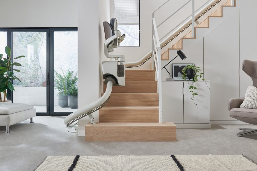 Flow X stairlift by Pearson Lloyd for Access BDD