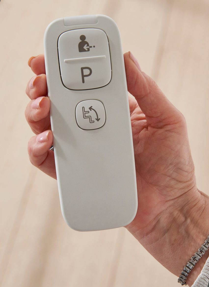 Flow X stairlift by Pearson Lloyd for Access BDD