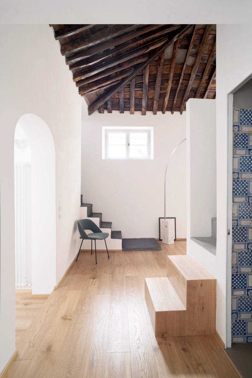 House for a Sea Dog in Genoa by Dodi Moss