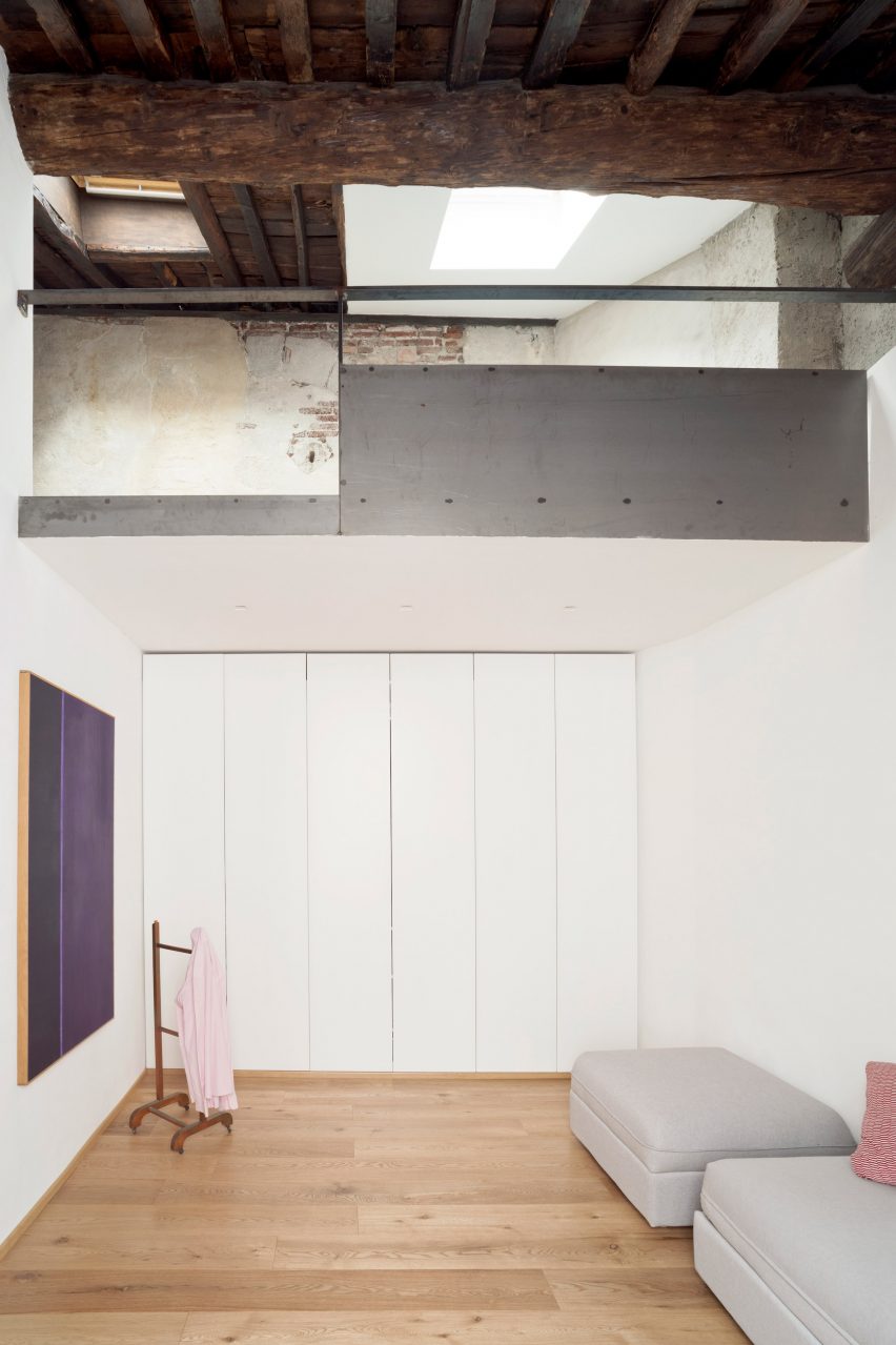 House for a Sea Dog in Genoa by Dodi Moss