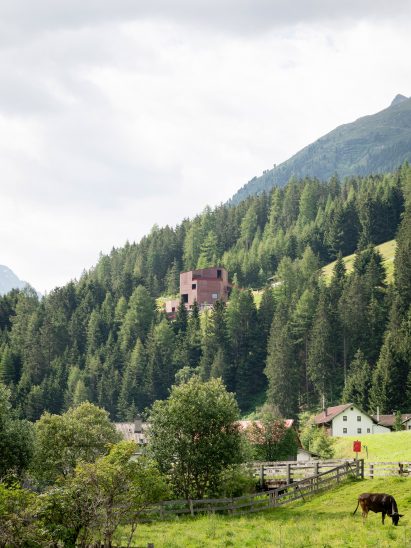 Distance view of Ibex Museum St Leonhard by Daniela Kröss and Rainer Köberl