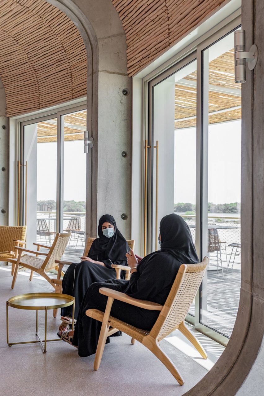 Khor Kalba Turtle Wildlife Sanctuary by Hopkins ArchitectsKhor Kalba Turtle Wildlife Sanctuary by Hopkins Architects