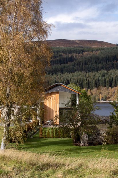 House in Scottish Highland by WT Architecture