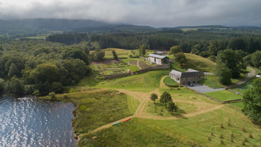 Loch Tummel House by WT Architecture