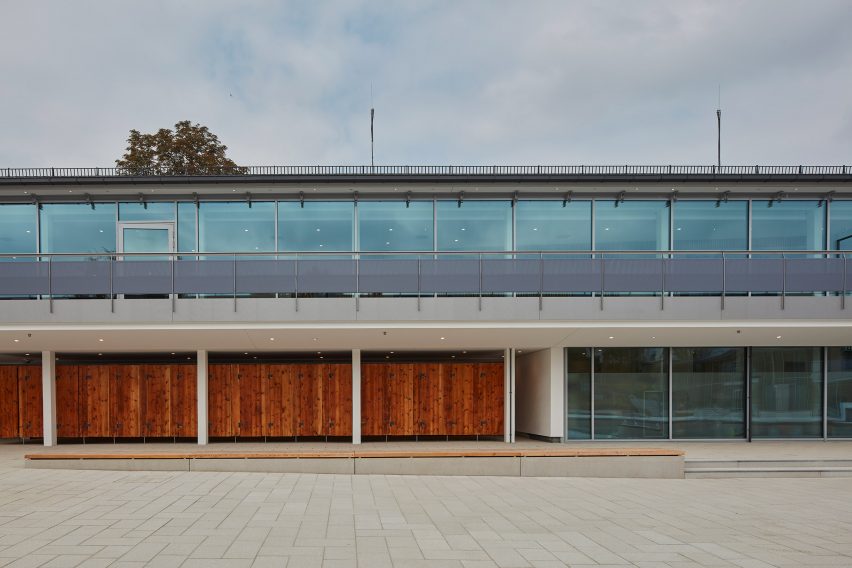 Bad Berg mineral baths in Stuttgart by 4a Architekten