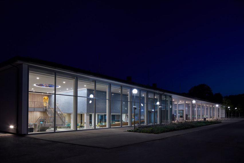 Bad Berg mineral baths in Stuttgart by 4a Architekten