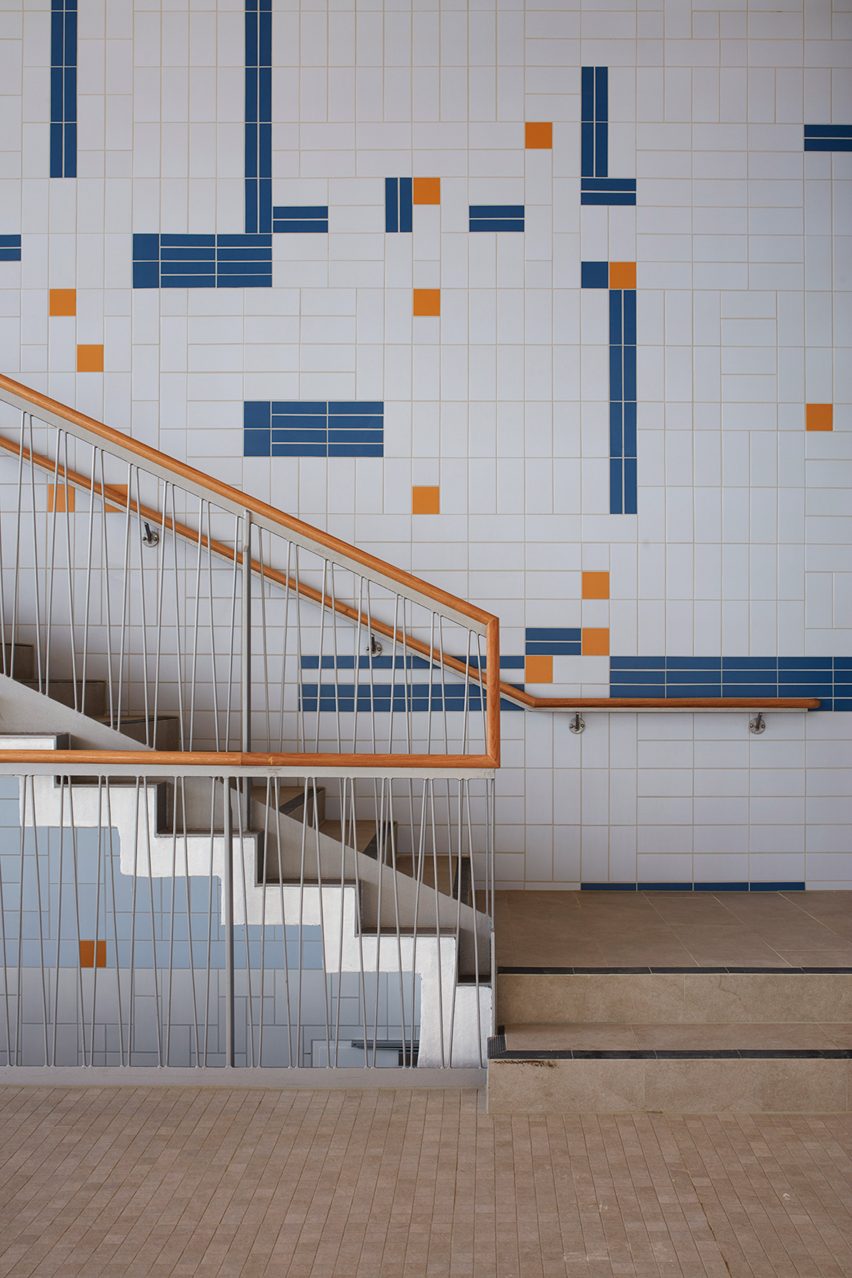 Bad Berg mineral baths in Stuttgart by 4a Architekten