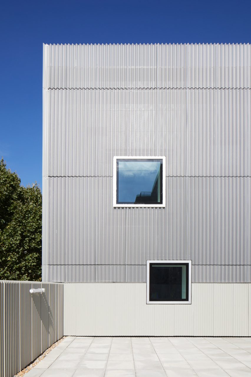 Elephant and Castle energy hub by Morris + Company 