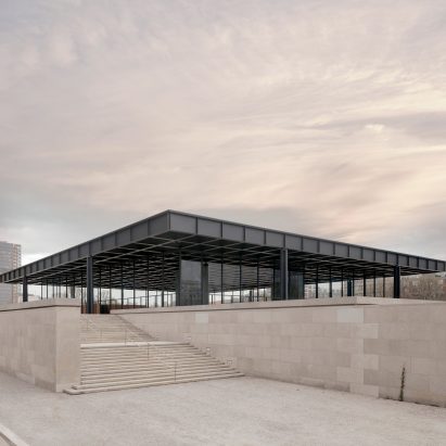 A steel and glass museum by Mies van der Rohe