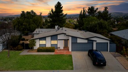 House in Thousand Oaks free with an NFT