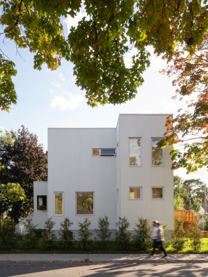 Park Ex House by Nicholas Francoeur and Joel Fontaine Lortie