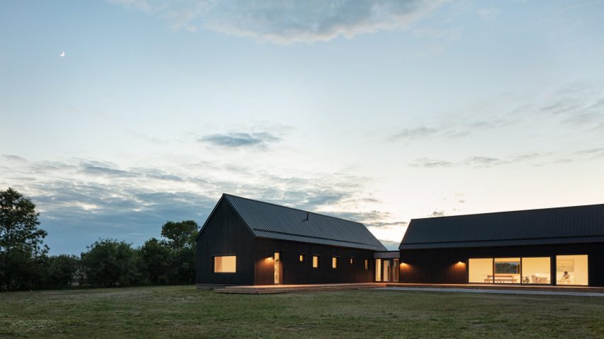 Ell House by Ravi Handa Architect and AAmp Studio