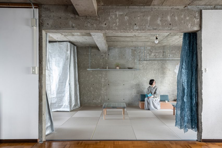 Japanese-style reception room by Nanometer Architecture