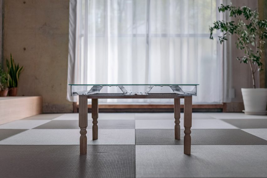 Table by Nanometer Architecture
