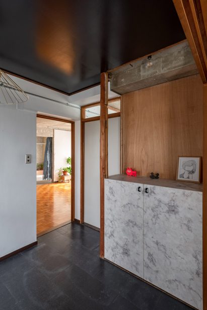 Entrance to Reception House by Nanometer
