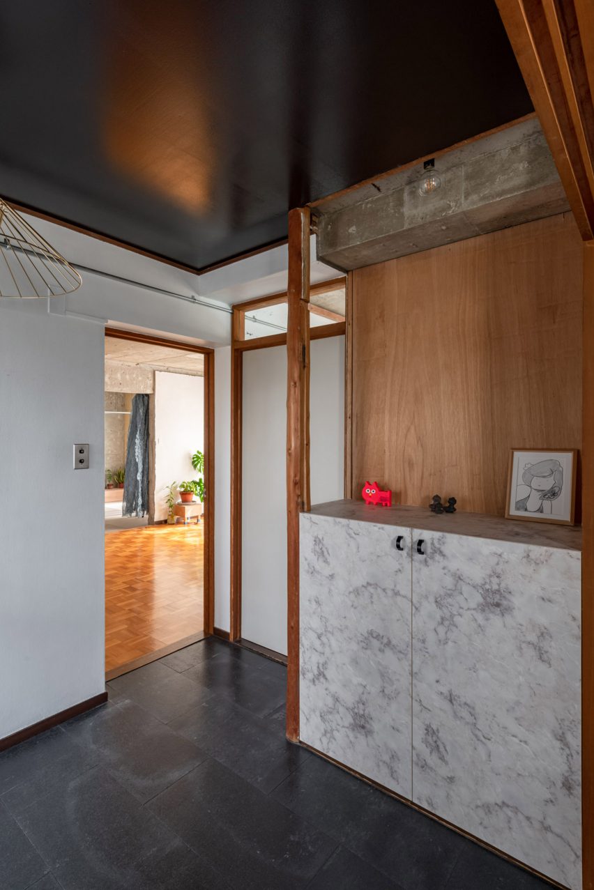Entrance to Reception House by Nanometer