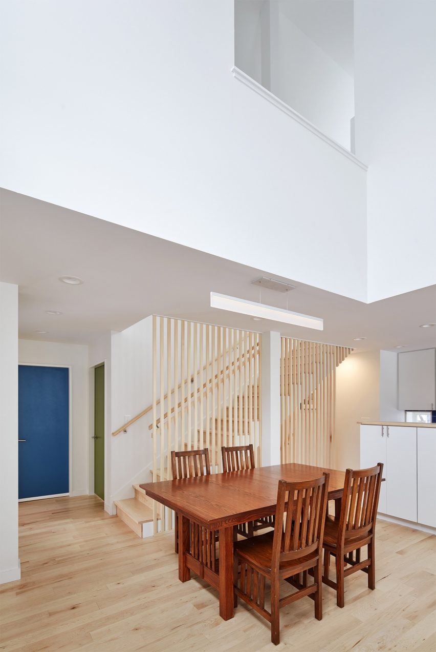 Electric Bungalow by Salmela Architect