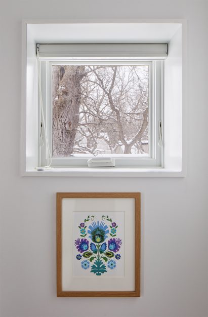Salmela Architect incorporated big and small windows into the house