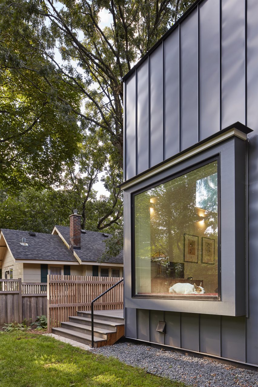 Electric Bungalow by Salmela Architect