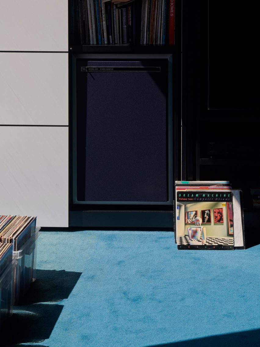 Deewee001 studio by Glenn Sestig for Soulwax
