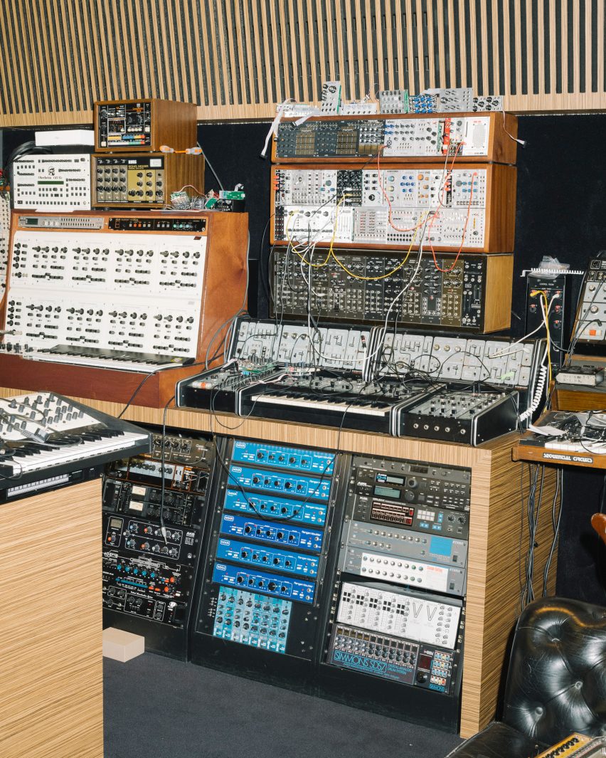 Deewee001 studio by Glenn Sestig for Soulwax