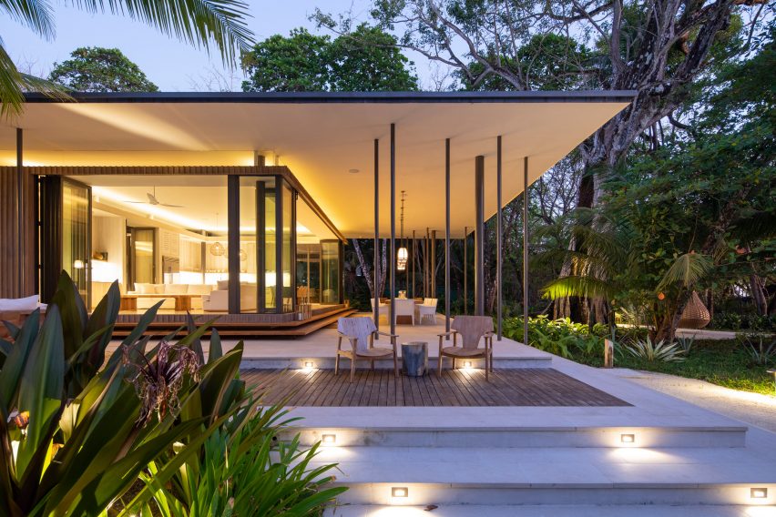 Sirena House by Studio Saxe
