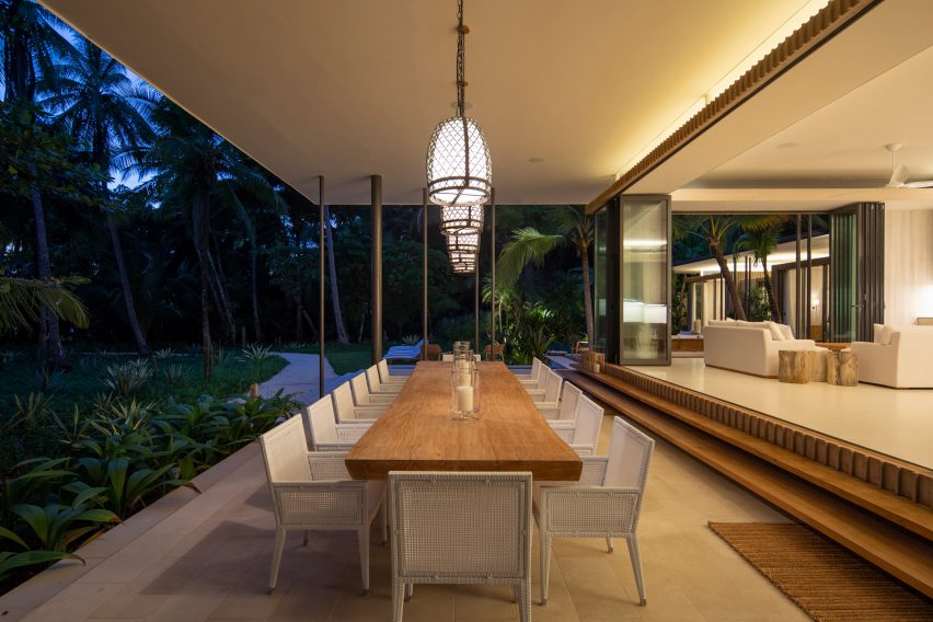 Sirena House by Studio Saxe