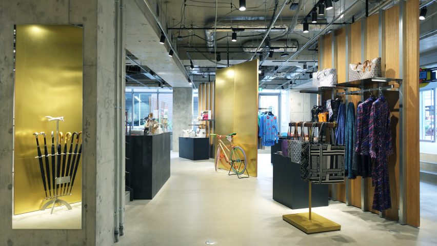 Golden walls and black store counters