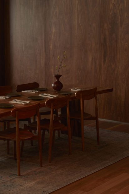 Wood-clad dining area in Three Blue Ducks restaurant in Melbourne Urbnsurf by Pattern