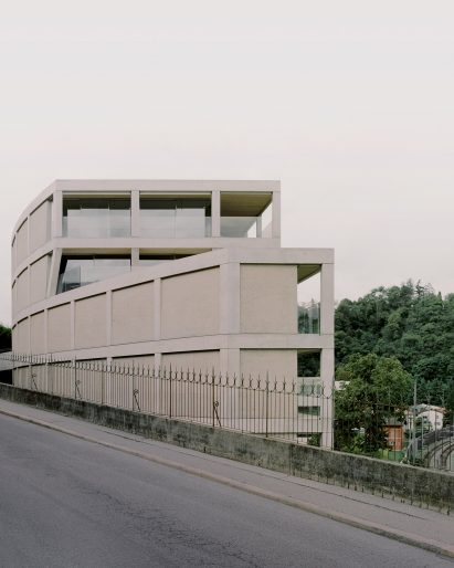 A road runs along side the building by DF_DC