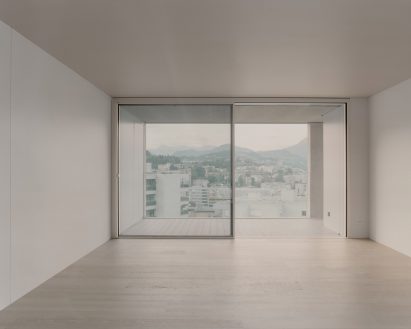 Apartment have views out to the mountain range