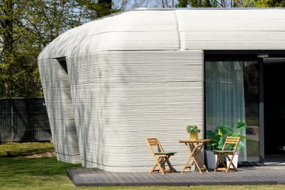 It has curved inclined walls