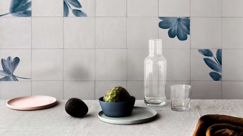 Plant patterns on the Marazzi Crogiolo Rice tiles