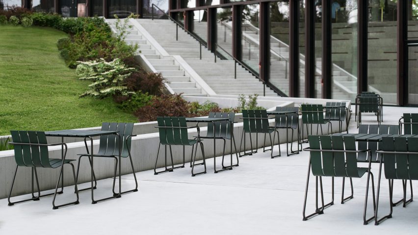 Ocean OC2 outdoor seating by Jøergen and Nanna Ditzel for Mater
