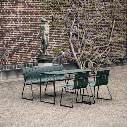Green Ocean OC2 seating and table on a patio